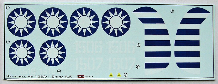 1/48 Decals Henschel Hs 123A-1 (China Air Force)