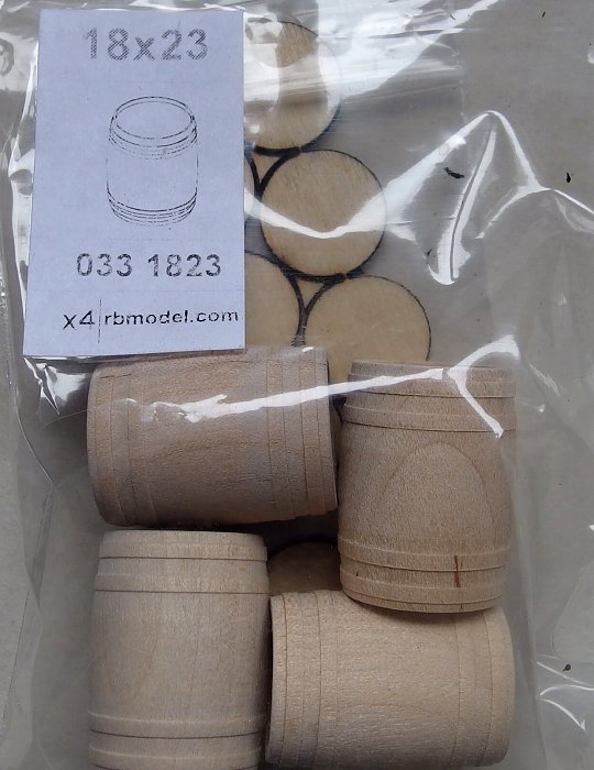 1/35 Wooden barrels - big (4 pcs.)