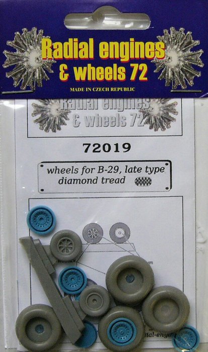 1/72 B-29 wheels set - late - diamond tread (ACAD)